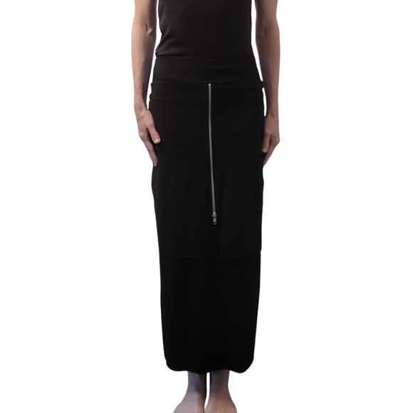 Skirt - Picture 1 of 4